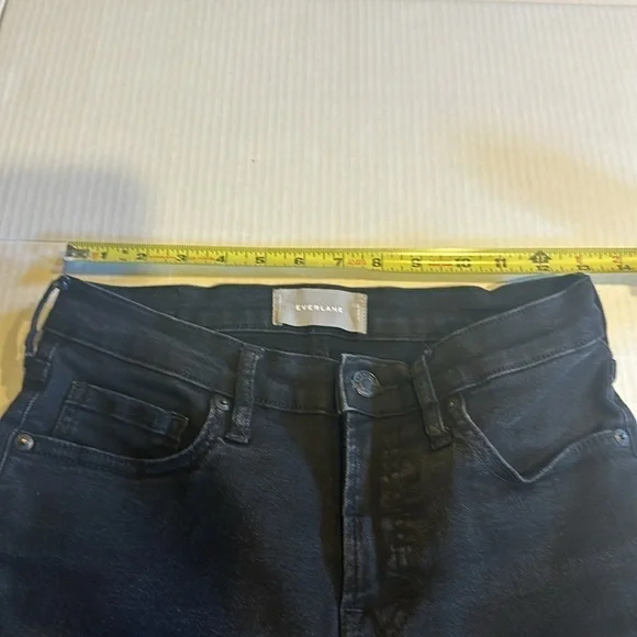 Everlane black wash skinny jeans with pockets in front and back & zipper 28 reg - Picture 5 of 9